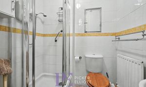 Denis Road, Burbage, LE10 photo