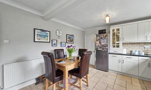 Salisbury Road, Burbage, LE10 photo