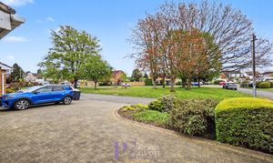 Salisbury Road, Burbage, LE10 photo