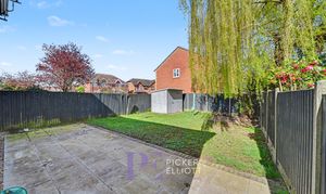 Morland Drive, Hinckley, LE10 photo
