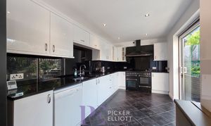 Browning Drive, Hinckley, LE10 photo