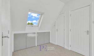 Bradgate Road, Hinckley, LE10 photo