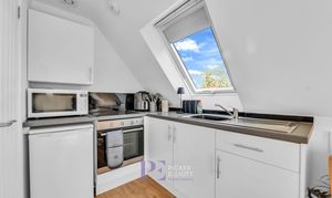 Bradgate Road, Hinckley, LE10 photo