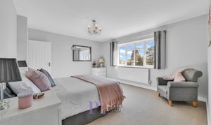 Bradgate Road, Hinckley, LE10 photo