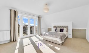 Bradgate Road, Hinckley, LE10 photo