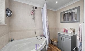Ullswater Close, Earl Shilton, LE9 photo