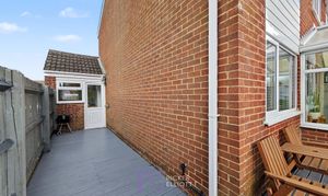 Ullswater Close, Earl Shilton, LE9 photo