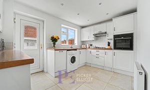 A photo of house for sale on Severn Avenue, Hinckley, LE10 from Picker Elliott Hinckley