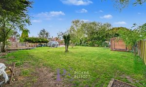 Tudor Road, Hinckley, LE10 photo