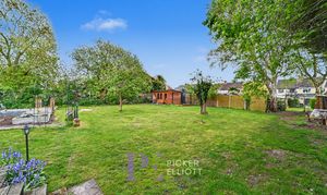 Tudor Road, Hinckley, LE10 photo