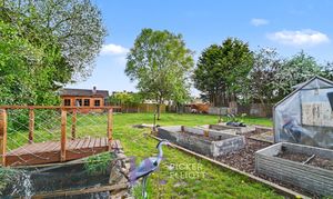 Tudor Road, Hinckley, LE10 photo