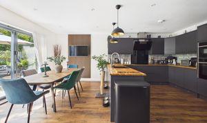 Kitchen / Diner