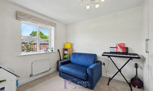 Towers Drive, Hinckley, LE10 photo