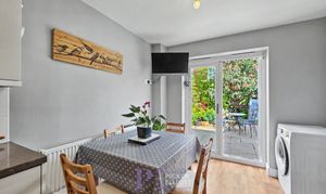 Towers Drive, Hinckley, LE10 photo