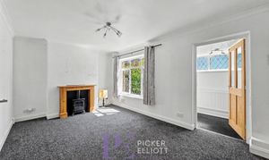 A photo of house for sale on Kirkman Close, Barlestone, CV13 from Picker Elliott Hinckley