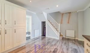 Kirkman Close, Barlestone, CV13 photo