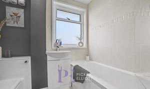 Moore Road, Barwell, LE9 photo