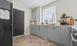 Moore Road, Barwell, LE9 photo
