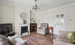 A photo of house for sale on Merevale Avenue, Hinckley, LE10 from Picker Elliott Hinckley