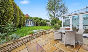 Frobisher Close, Hinckley, LE10 photo
