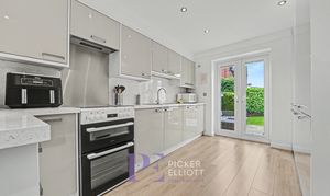 A photo of house for sale on Severn Avenue, Hinckley, LE10 from Picker Elliott Hinckley