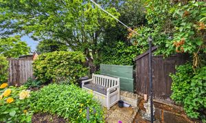 Barrie Road, Hinckley, LE10 photo