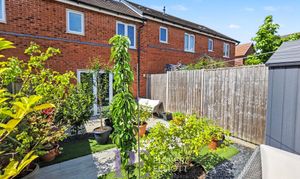 Notleyfield Close, Earl Shilton, LE9 photo