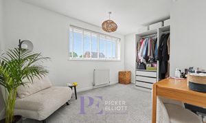 Lilac Close, Burbage, LE10 photo
