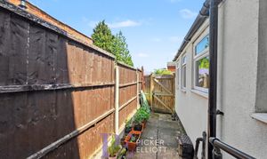 Queens Road, Hinckley, LE10 photo