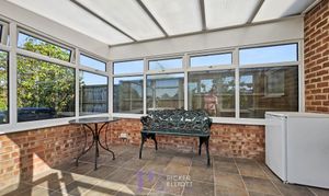 The Fairway, Burbage, LE10 photo