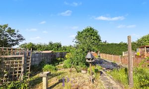 The Fairway, Burbage, LE10 photo