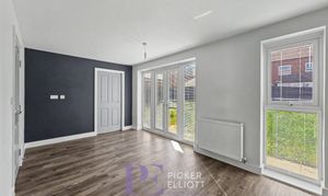 Gilliflower Way, Nuneaton, CV11 photo