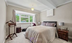 Bradgate Road, Hinckley, LE10 photo
