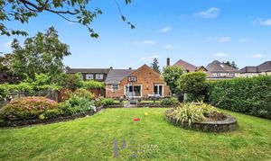 Bradgate Road, Hinckley, LE10 photo