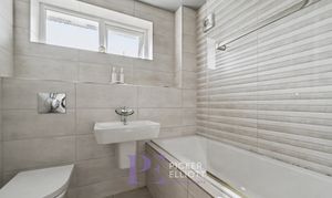 Bute Close, Hinckley, LE10 photo