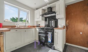 Bute Close, Hinckley, LE10 photo