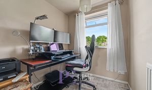 Bute Close, Hinckley, LE10 photo