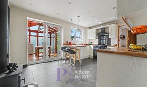 A photo of house for sale on Bute Close, Hinckley, LE10 from Picker Elliott Hinckley