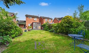 Bute Close, Hinckley, LE10 photo