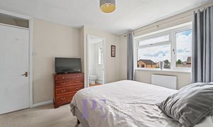 Falconers Green, Burbage, LE10 photo