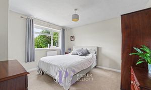 Falconers Green, Burbage, LE10 photo