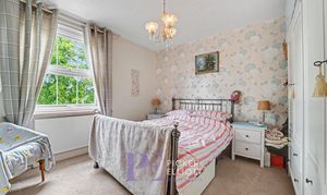 London Road, Hinckley, LE10 photo