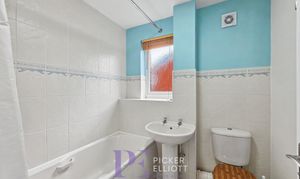 Livia Close, Hinckley, LE10 photo