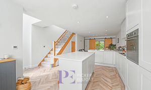 A photo of house for sale on Lutterworth Road, Burbage, LE10 from Picker Elliott Hinckley