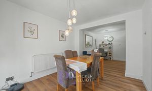 Langdale Road, Hinckley, LE10 photo