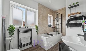 Langdale Road, Hinckley, LE10 photo