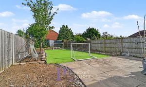 Langdale Road, Hinckley, LE10 photo