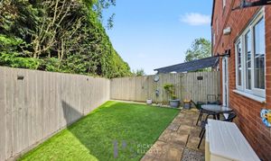 Lockley Gardens, Sapcote, LE9 photo