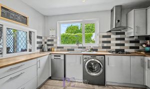 Linden Road, Hinckley, LE10 photo