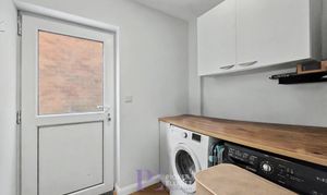Atkins Way, Burbage, LE10 photo